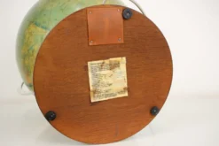 Globe en verre lumineux du milieu du siècle avec base en bois par Paul Rath, années 1950