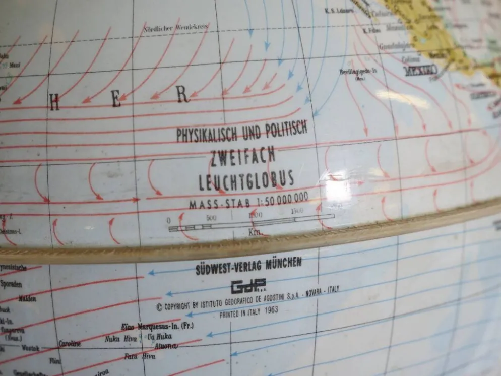 Globe illuminé de l'ère spatiale par Marco Polo pour Südwest Verlag, années 1970.