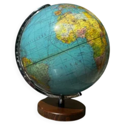 Globe terrestre 1970