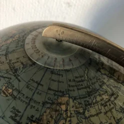 Globe terrestre 1970
