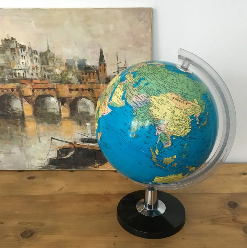Globe terrestre années 80