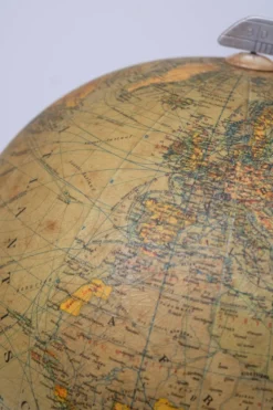 Globe terrestre de table JRO des années 1930, Allemagne