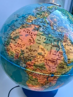Globe terrestre lumineux années 70