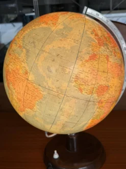 Globe terrestre lumineux de RÄTH en verre, bois et métal, Allemagne 1975