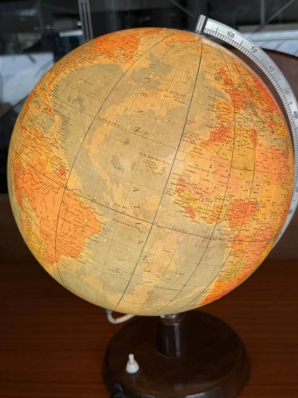 Globe terrestre lumineux de RÄTH en verre, bois et métal, Allemagne 1975