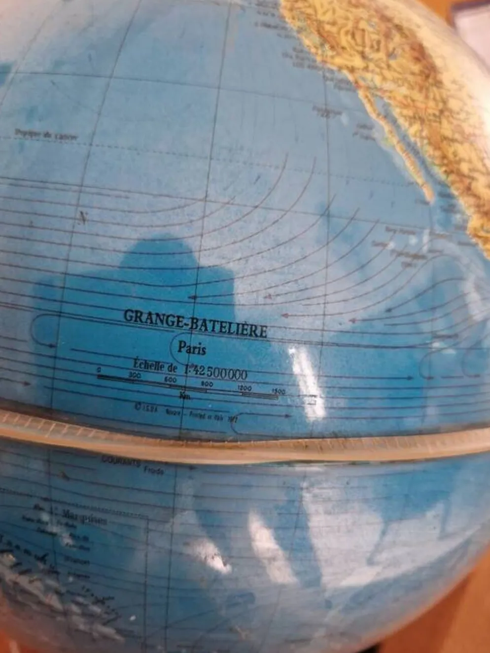 Globe terrestre lumineux, mappemonde par Grange Batelière à Paris - 1970