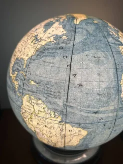 Globe terrestre lumineux vintage – fin des années 1940 / début 1950