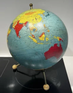 Globe terrestre tripode 1969