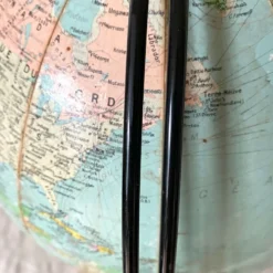 Globe terrestre vintage Girard et Barrère années 50