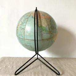 Globe terrestre vintage Girard et Barrère années 50