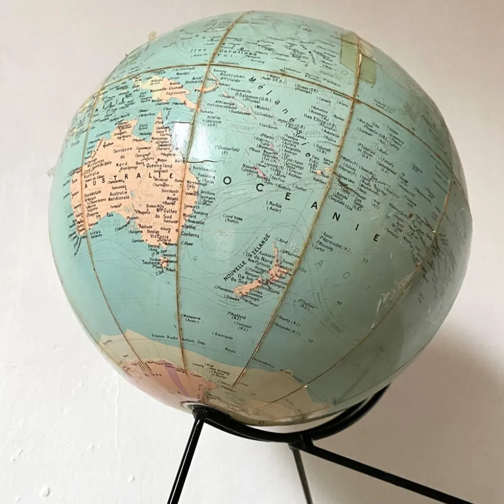 Globe terrestre vintage Girard et Barrère années 50