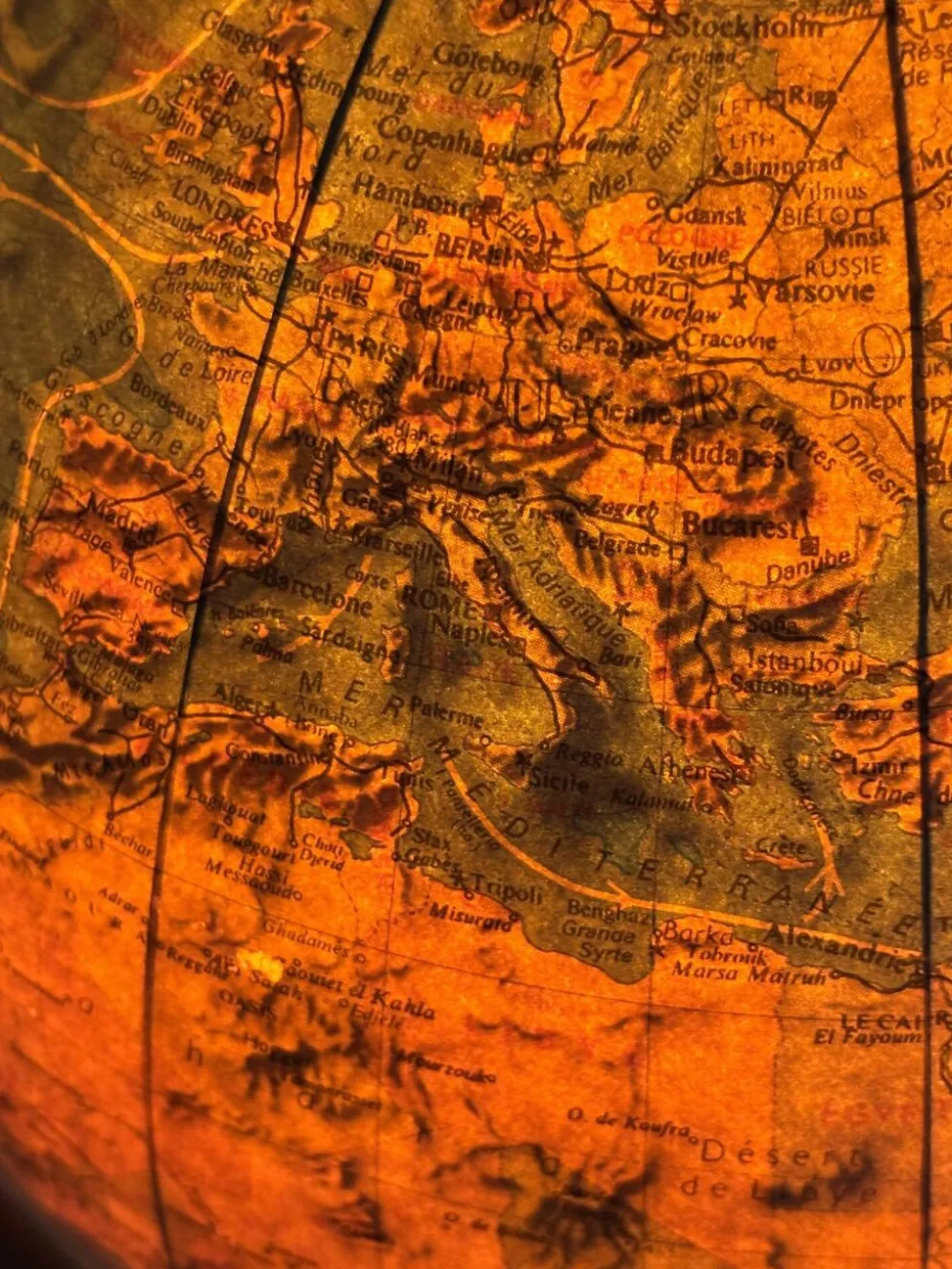 Globe terrestre vintage 1979 mappemonde bois Taride Paris France - 35 cm