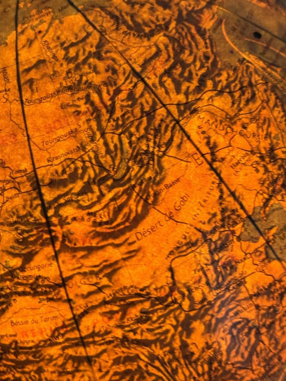 Globe terrestre vintage 1979 mappemonde bois Taride Paris France - 35 cm