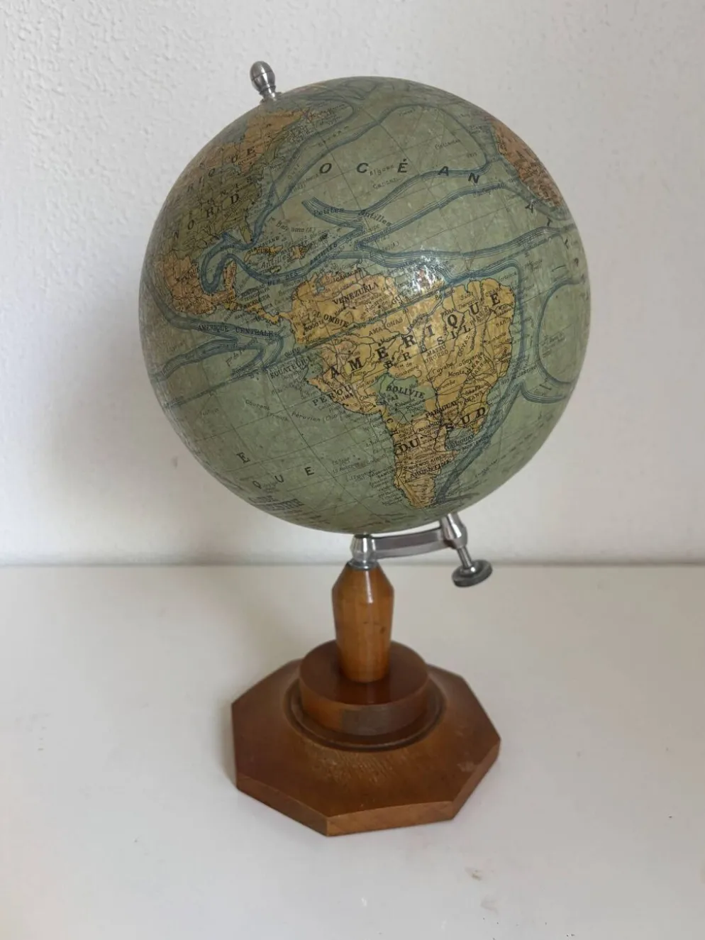 Globe vintage 1950 terrestre Girard et Barrère et Thomas - 33 cm