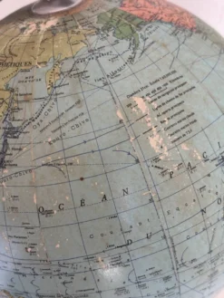 Globe vintage 1962 terrestre mappemonde verre tripode Taride - 28 cm