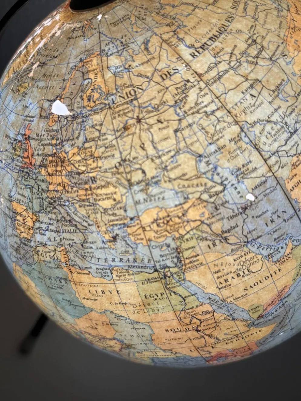 Globe vintage 1962 terrestre mappemonde verre tripode Taride - 28 cm