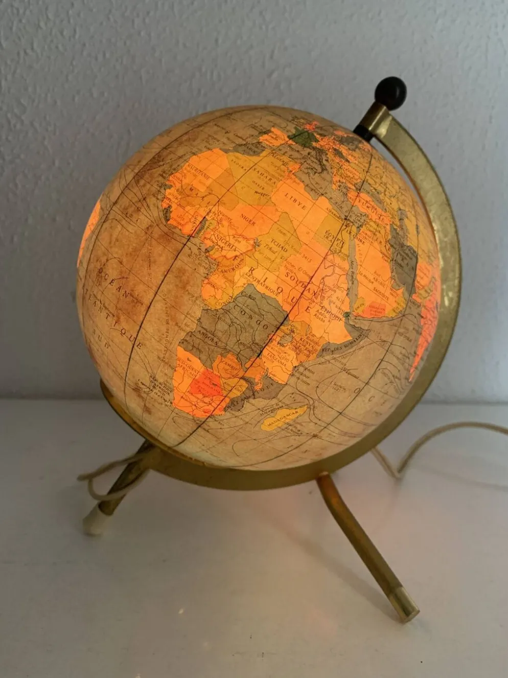 Globe vintage 1967 terrestre Taride tripode doré verre mappemonde - 22 cm