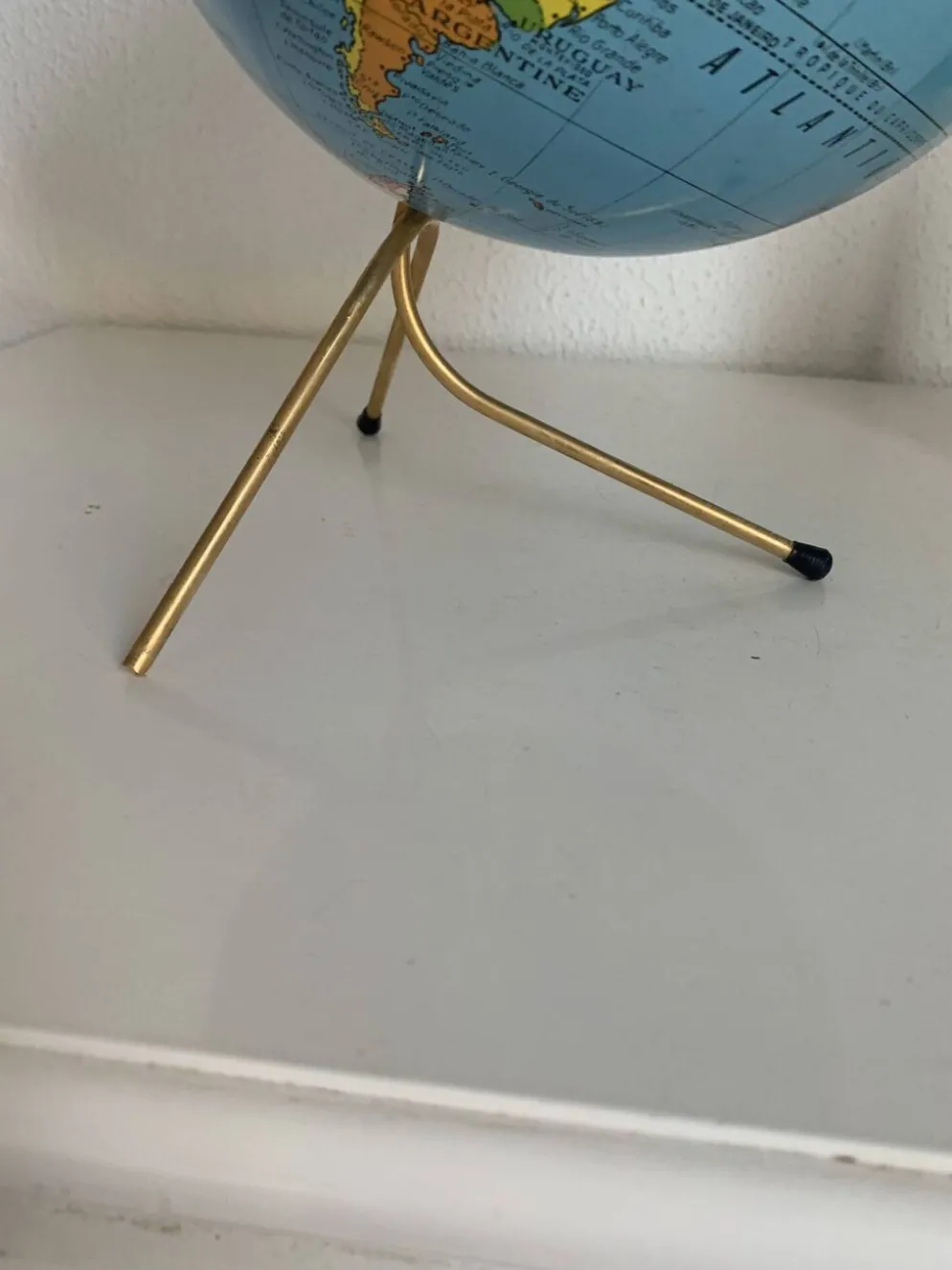 Globe vintage 1960 terrestre Taride tripode métal doré - 28 cm