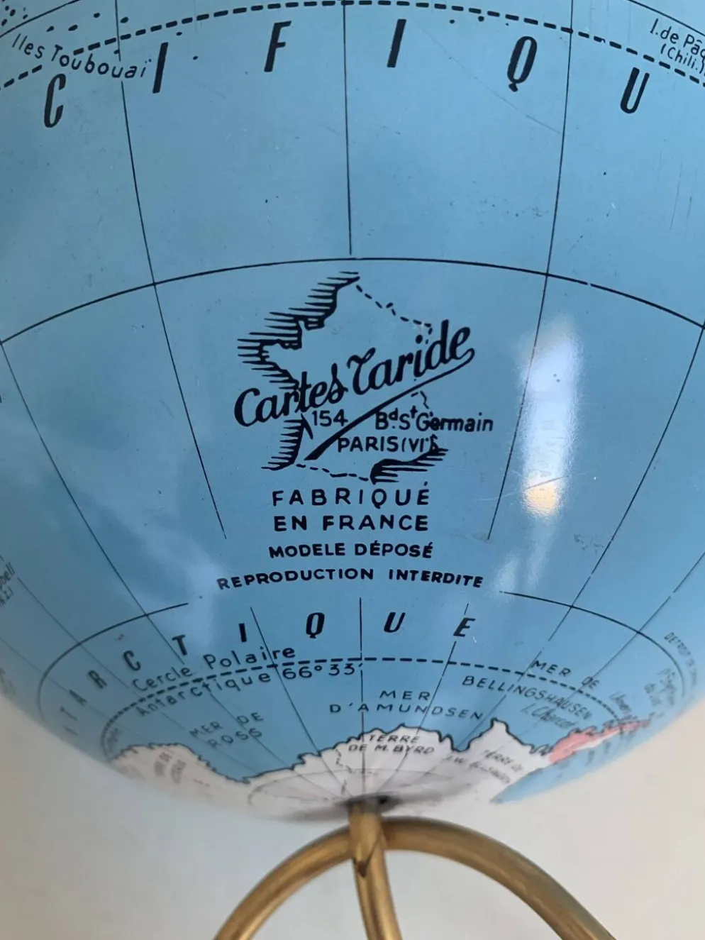 Globe vintage 1960 terrestre Taride tripode métal doré - 28 cm
