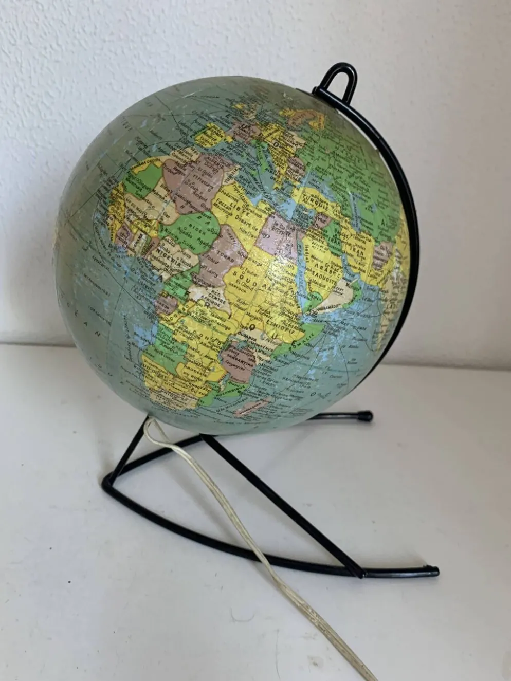 Globe vintage 1960 terrestre verre Girard et Barrère mappemonde - 27 cm