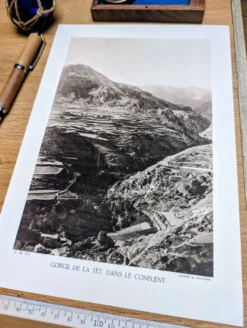 Gorge de la Têt, Pyrénées. Planche photo imprimée en 1937.