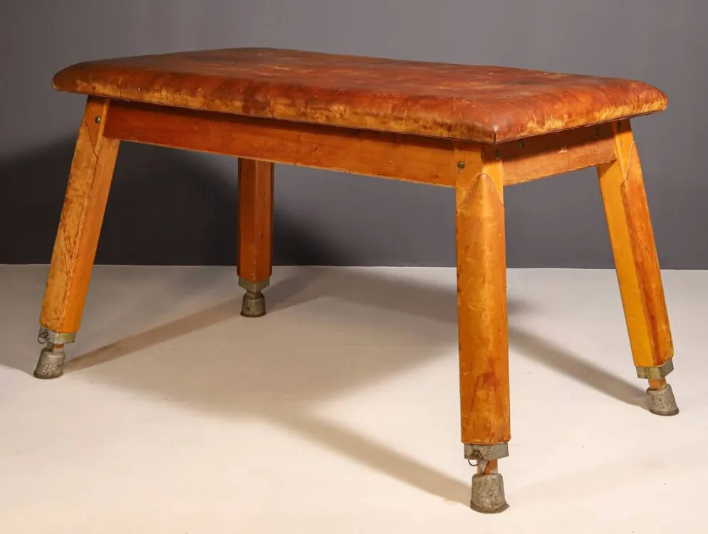Grand banc de gymnastique des années 1950, Tchécoslovaquie