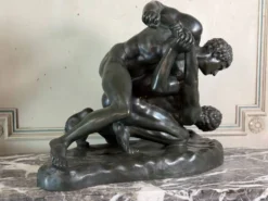 Grand bronze d’après l’antique conservé aux Offices à Florence, les lutteurs vers 1880