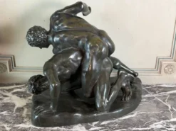 Grand bronze d’après l’antique conservé aux Offices à Florence, les lutteurs vers 1880