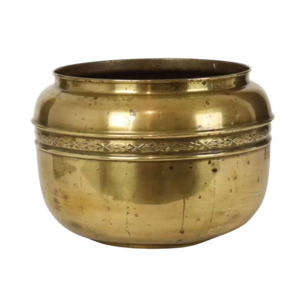 Grand cache-pot / jardinière en laiton repoussé français, 25 cm