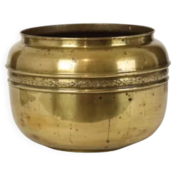Grand cache-pot / jardinière en laiton repoussé français, 25 cm