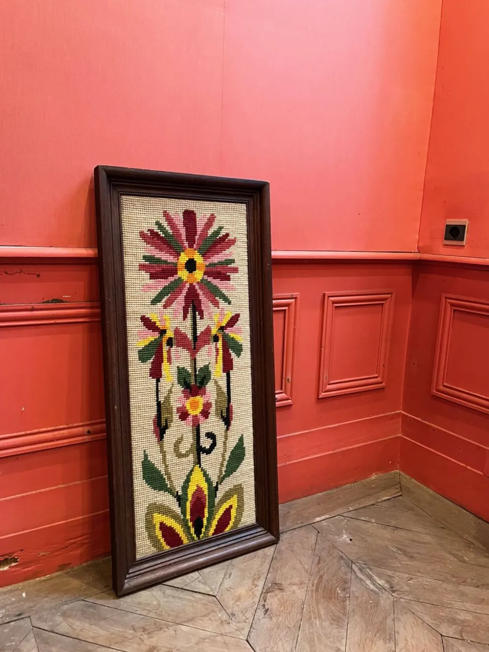 Grand canevas tapisserie laine fleur 1970