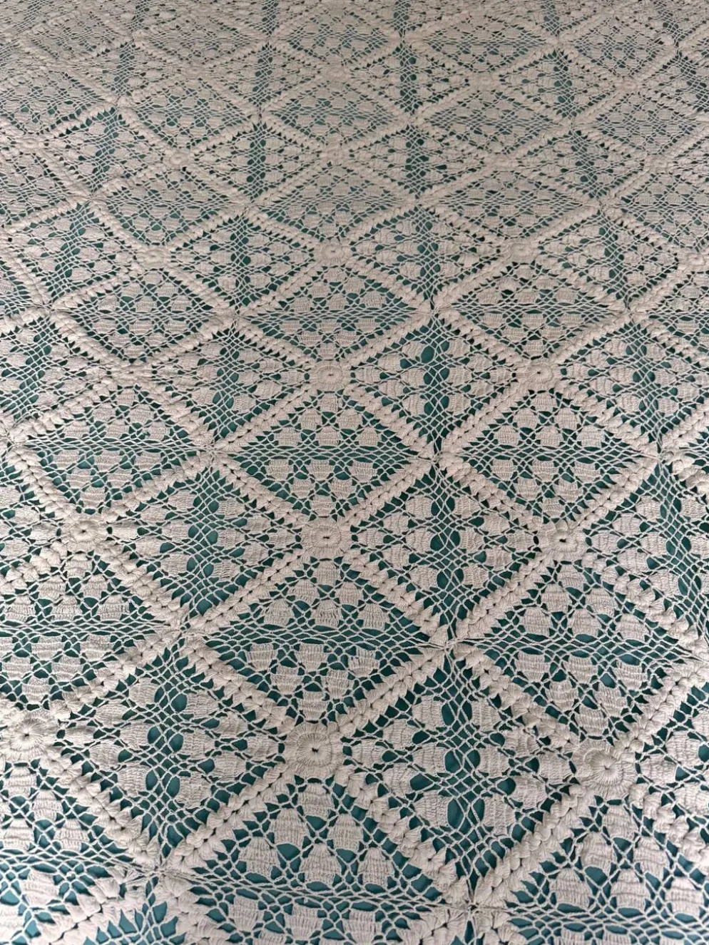 Grand dessus de lit vintage au crochet fait main