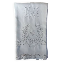 grand drap 2m25 x 3m, broderie Richelieu du 19ème, monogrammé MG