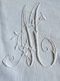 Grand drap plat ancien monogrammé