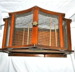 Grande cage à oiseau vintage en bois et grillage métal - Fabrication artisanale 1960