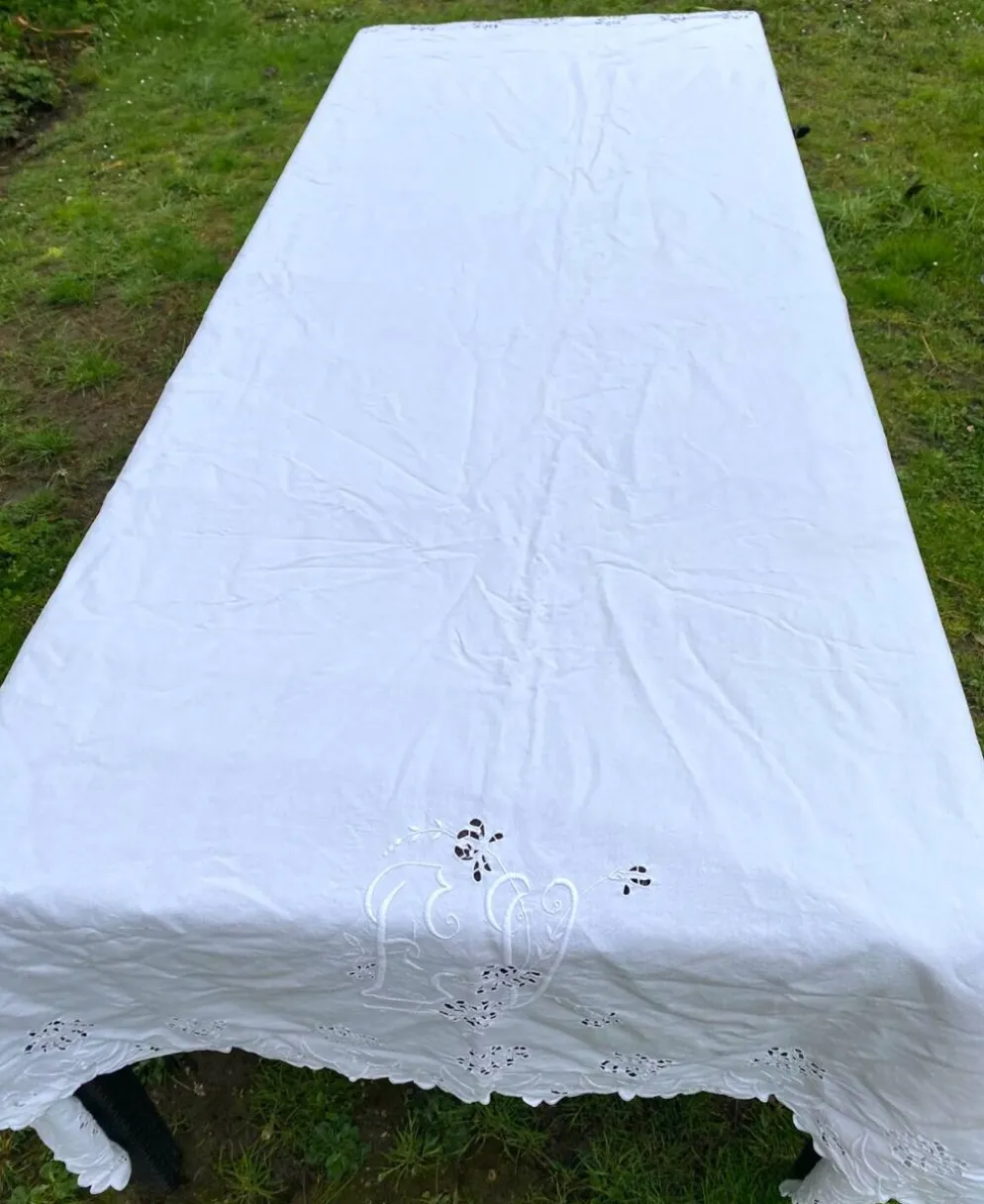 Grande Nappe ancienne brodée 190x260