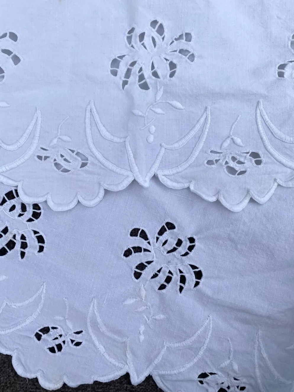 Grande Nappe ancienne brodée 190x260