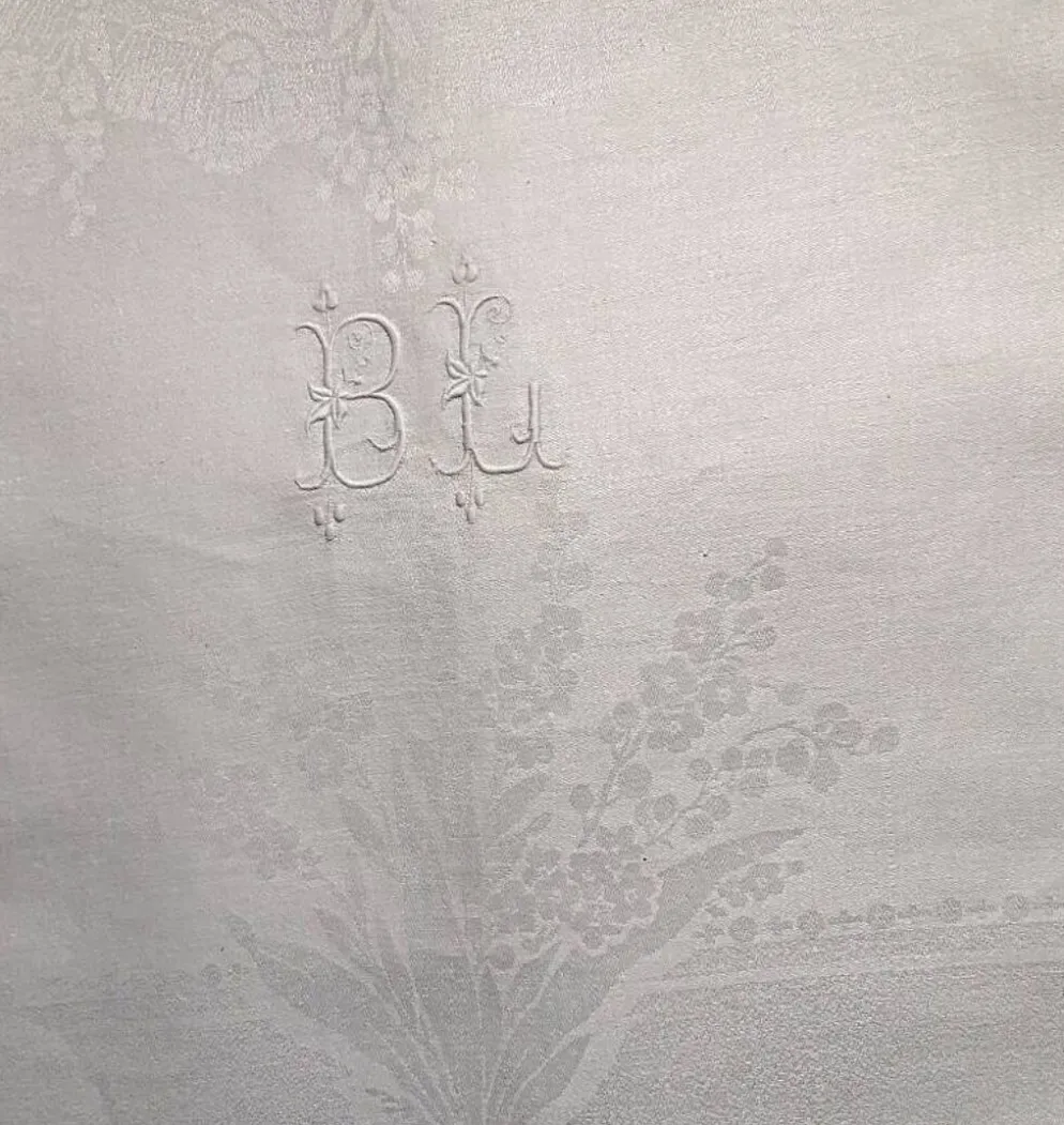 Grande nappe damassée - 2m x 4m10 - monogrammée BL, 1930