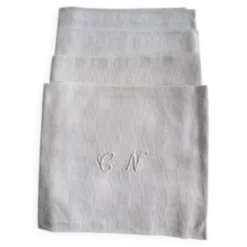 4 grandes serviettes de table anciennes damassées, monogrammées