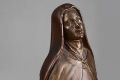 Grande statue de Sainte Marie en bronze peint en plâtre, Belgique, années 1930.