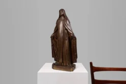 Grande statue de Sainte Marie en bronze peint en plâtre, Belgique, années 1930.