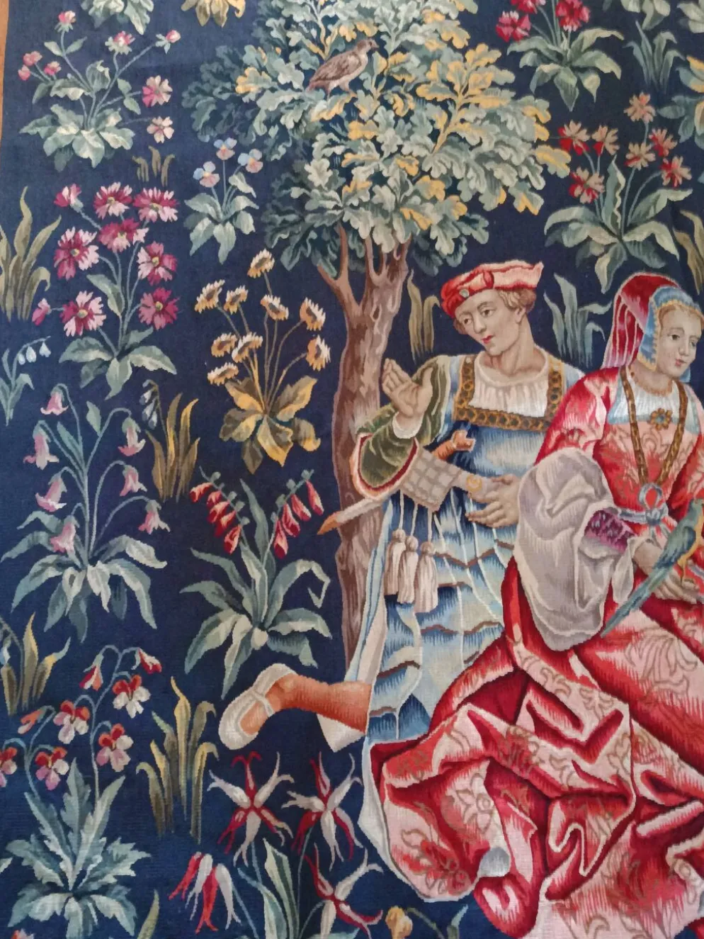 Grande tapisserie Jules Pansu – La Dame au coffret – Point d’Halluin
