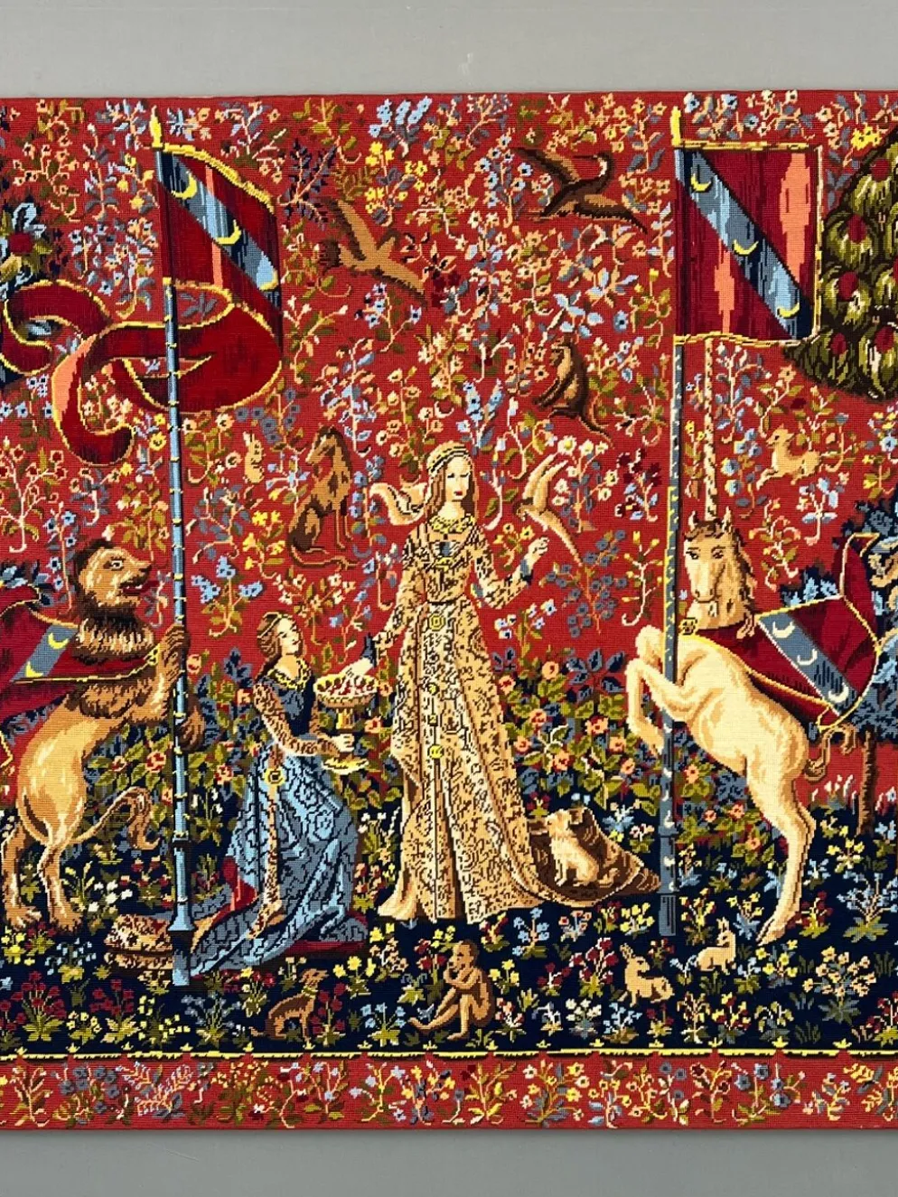 Grande tapisserie murale, « La Dame à la Licorne »