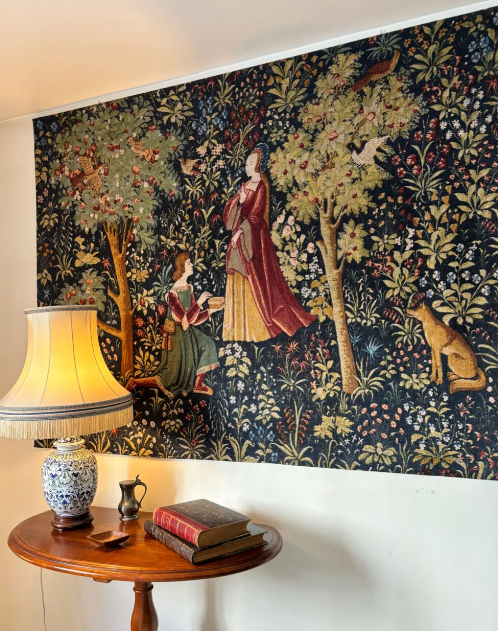 Grande tapisserie Robert Four Aubusson – Verger médiéval – 140 x 190 c