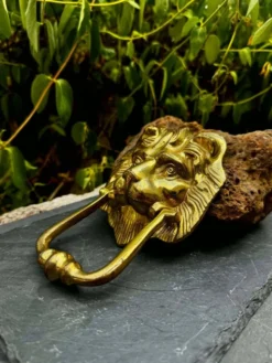 Grand heurtoir de porte lion en laiton massif Art Nouveau
