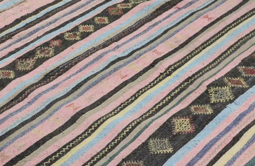 Grand kilim ancien d’Anatolie rose et gris, 357 x 187 cm