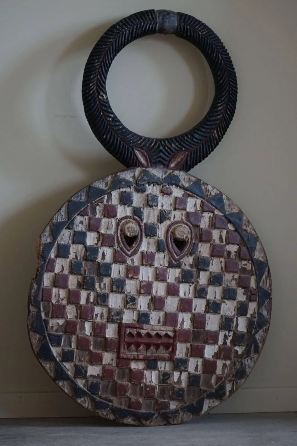 Grand masque tribal Baule Kple Kple africain en bois, Côte d'Ivoire, milieu du XXe siècle