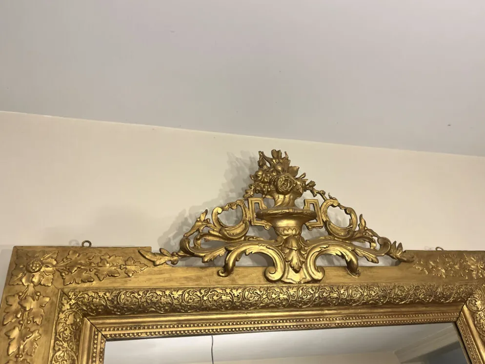 Grand miroir ancien doré