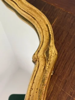 Grand miroir baroque en bois doré