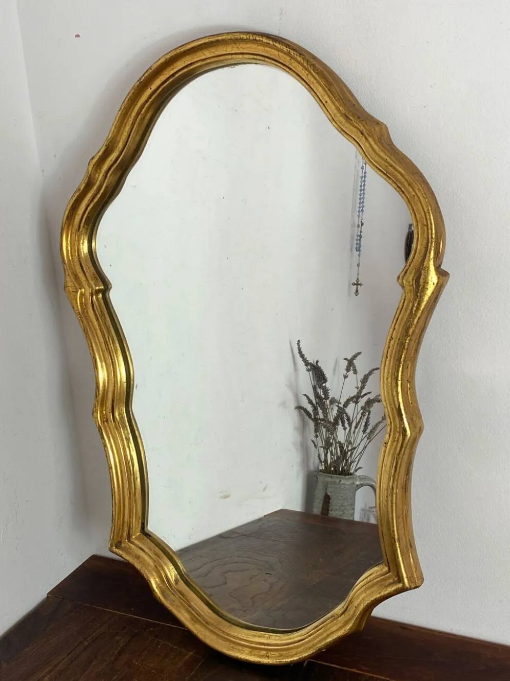 Grand miroir baroque en bois doré